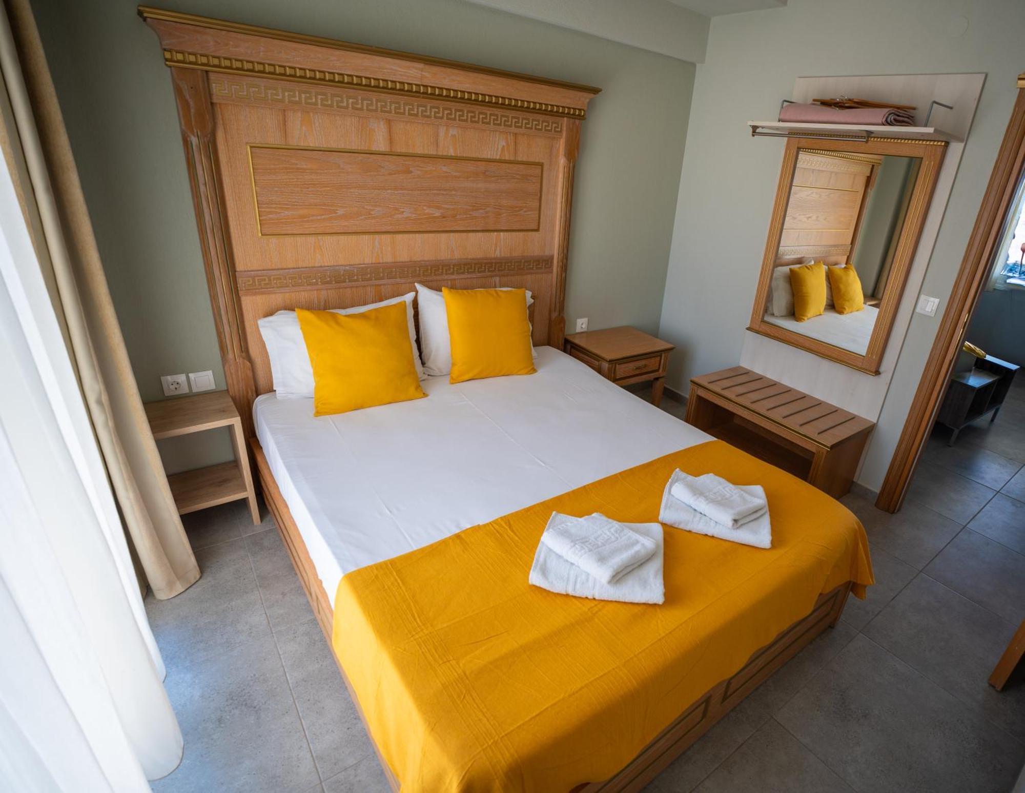 Onar By The Sea Luxurious Apartments Flogita Exterior foto